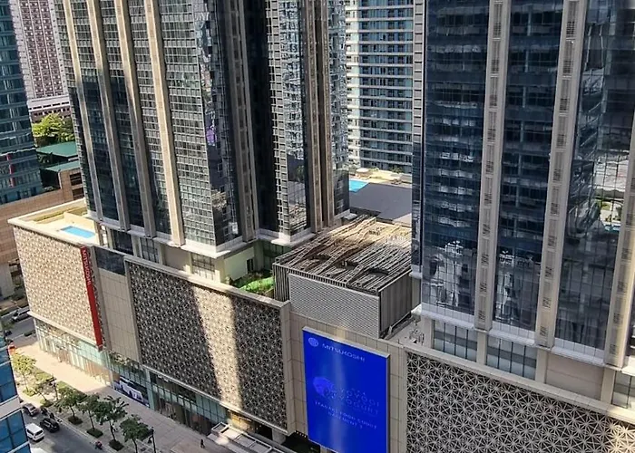 1br Uptown Bgc 50 Smart Tv Wifi 300 Mbps Manila