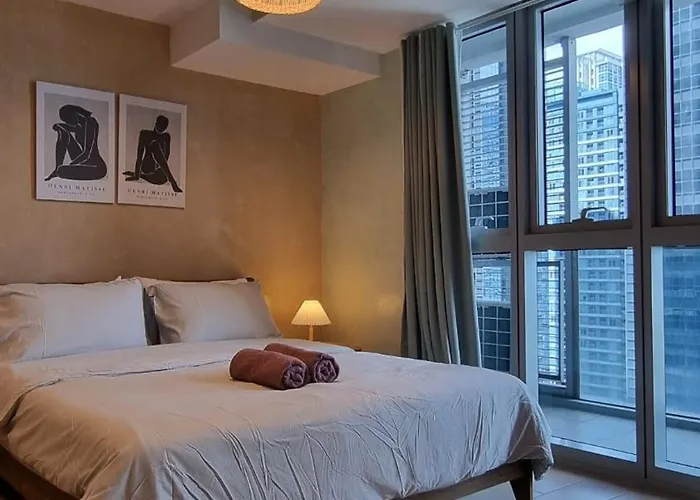 1br Uptown Bgc 50 Smart Tv Wifi 300 Mbps Apartment Manila