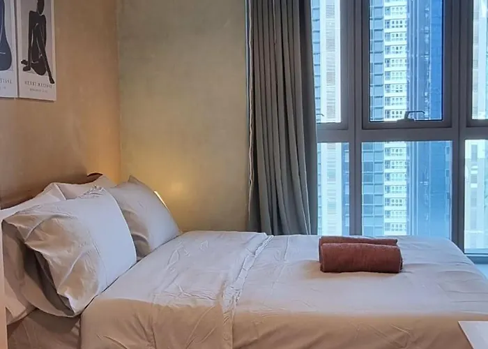 1br Uptown Bgc 50 Smart Tv Wifi 300 Mbps Apartment Manila
